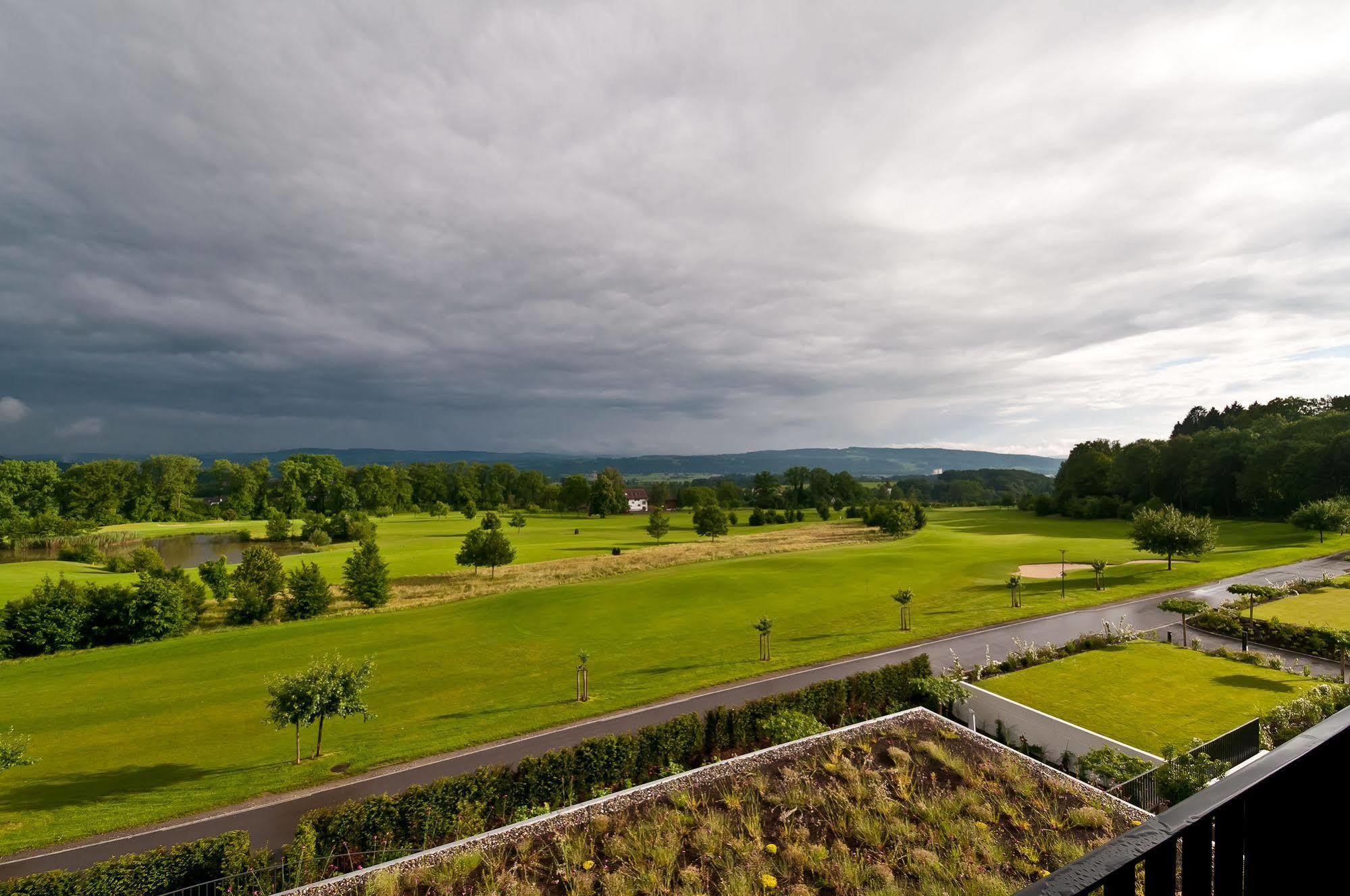 Small Luxury Hotel Wellnesshotel Golfpanorama Lipperswil Eksteriør billede